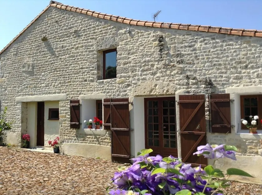 comfortable apartment in rural french village - Image 1