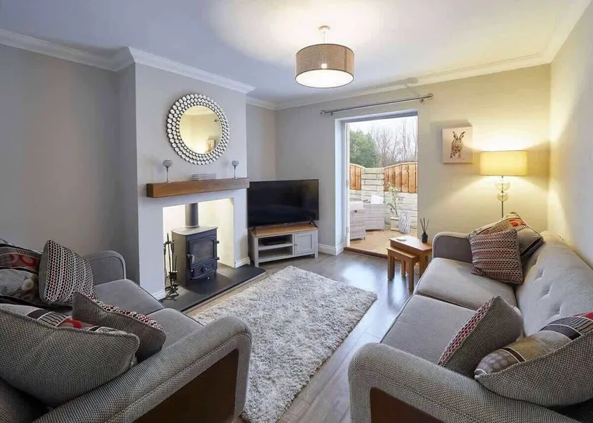 Lowcross Cottage Summ - Image 1