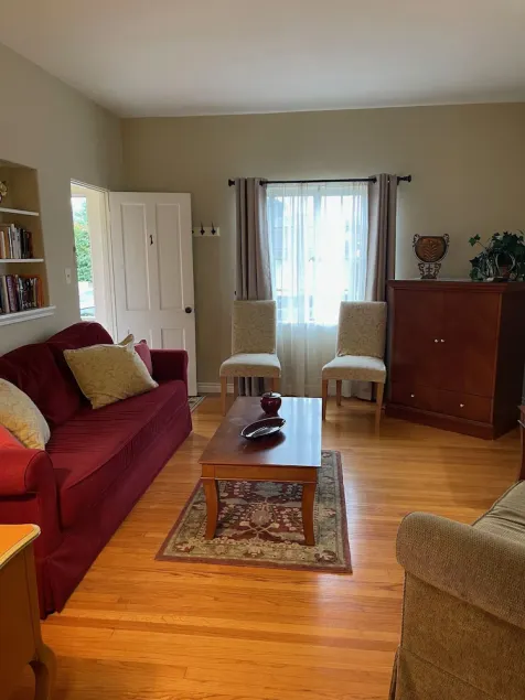 Spacious & Charming 1-BR Apartments For Extended Stays Near CalTech, Huntington - Image 1