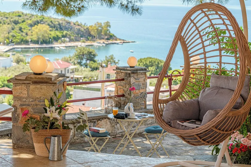 House with view close to the beach - Image 1