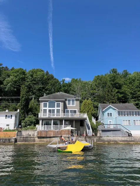 Relax lakeside at our spacious Geneseo house on  Conesus Lake - Image 1