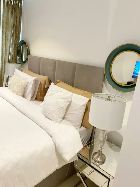 Splendid Apartments at Embassy Gardens - Image 1
