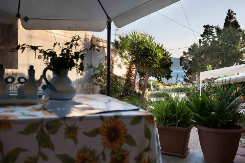 The House between Sea and Nature - Image 1