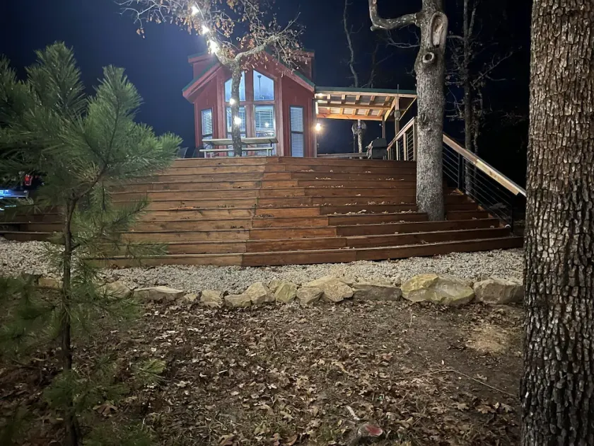 Dinosaur Valley Disc Golf Course Cabin 1 - Image 1