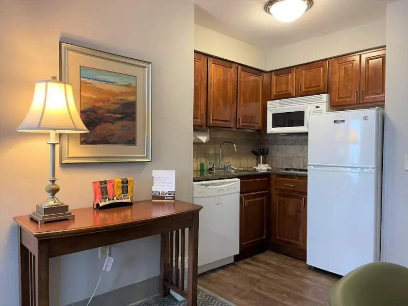 Accessible 2-BR Suite w/ Tub & 2 Bathrooms - Image 1