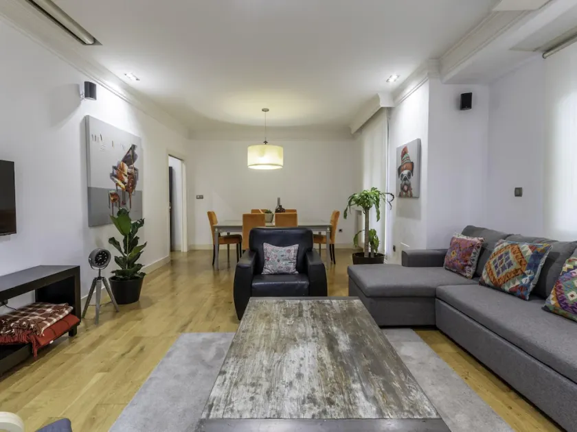 Spacious and cosy in a central neighbourhood, Indautxu. - Image 1