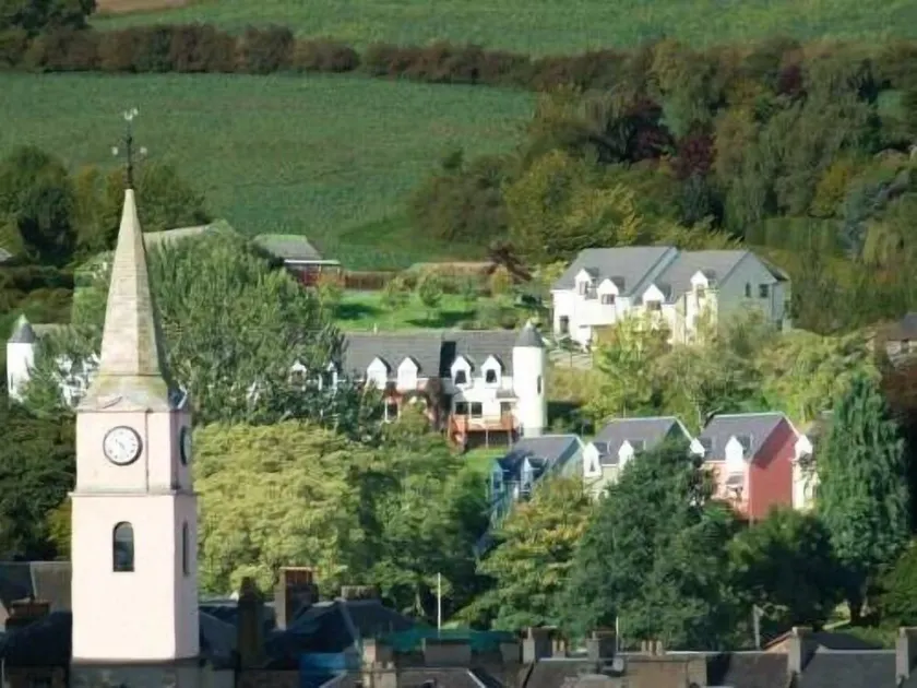 Larkhall Burn - Image 1