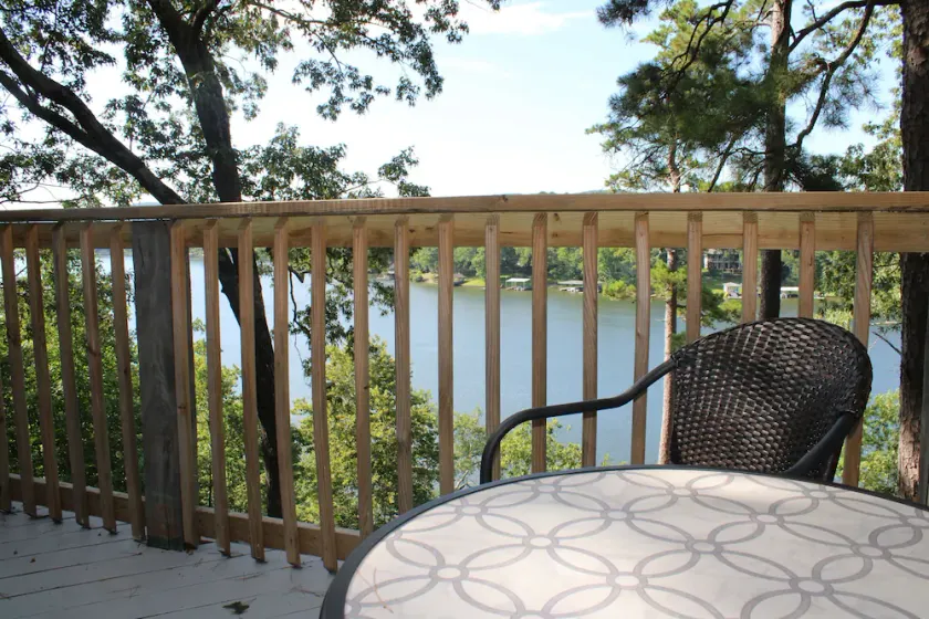 Relax and Reconnect at this Lake Catherine Retreat - Image 1