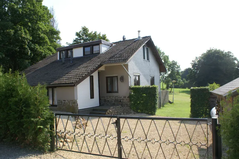 8-Person Villa Les Levriers Ardennes - 2600m trädgård - utsikt - Image 1