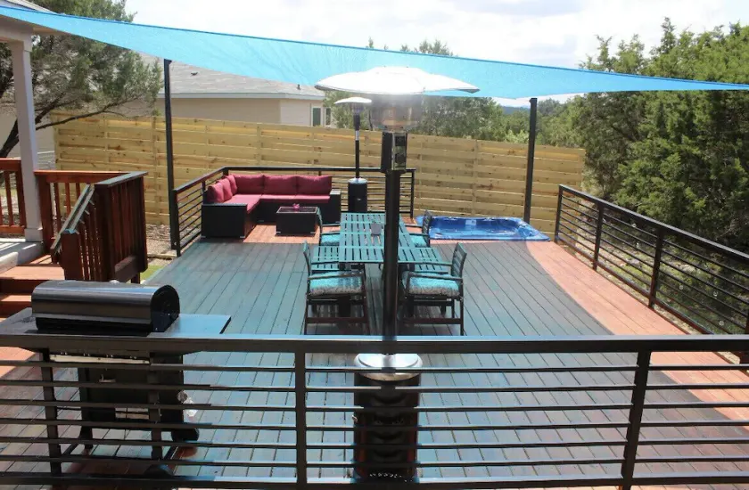 CasaAzul Lake house Hot Tub 7 beds Lago Vista, TX - Image 1