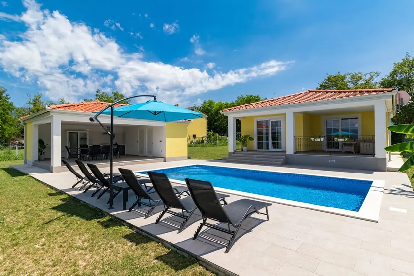 Villa Mario with private heated saltwater pool - Image 1