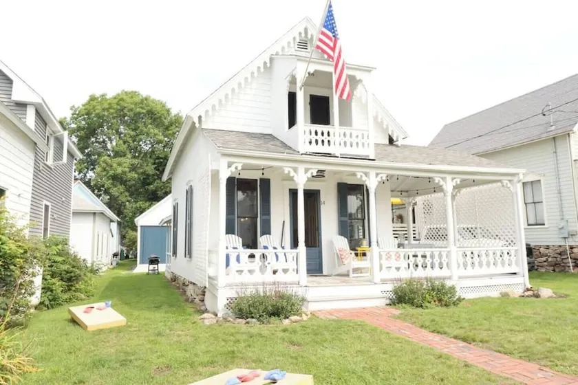 Cute Maine Cottage, Steps from Short Sands Beach! - Image 1