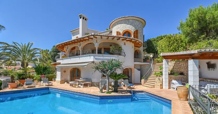 Fantastique villa avec vue sur la mer. Grande piscine chauffée, sauna + jacuzzi - Image 1