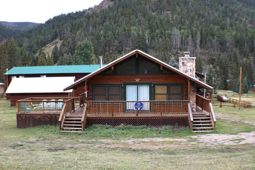 Bear Valley Cabin - Upper Valley - Pet Friendly - Image 1