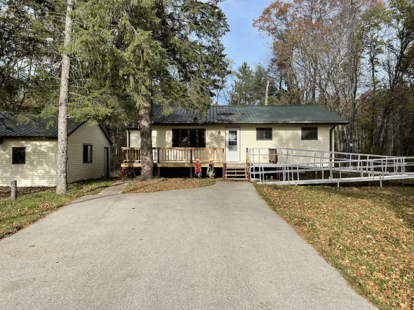 Northwoods Home Getaway w/direct access to ATV/Snowmobile Trails - Image 1
