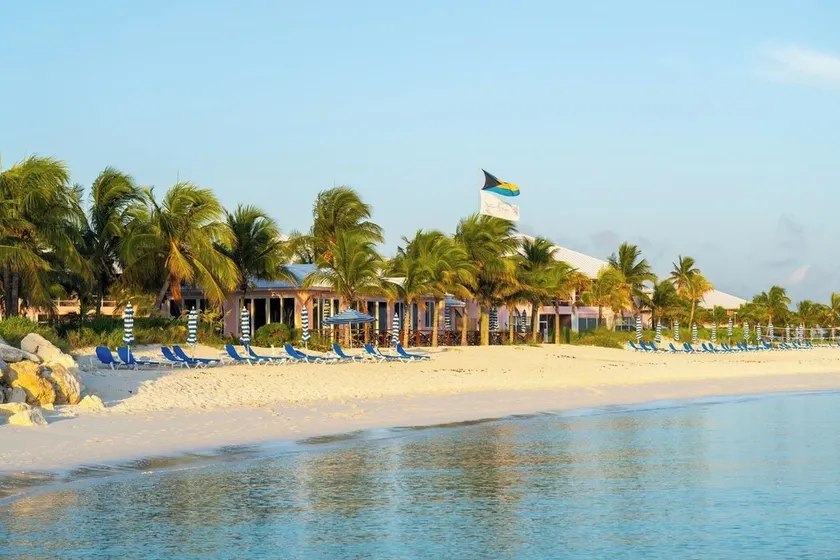 Enjoy our very Comfortable Beachfront Condo - Image 1