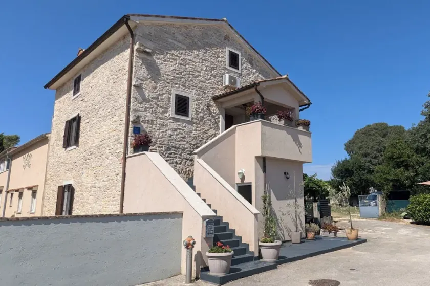 Cottage for 6 persons in Bale near Rovinj - Image 1