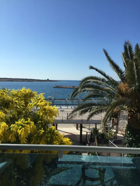 Guesthouse Punta Mira - Beachfront - Image 1