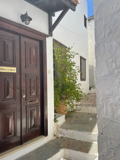 Une maison spaceful et très proche du port - Image 1