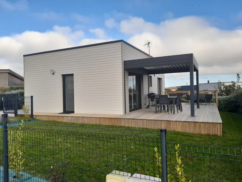 3 bedroom private vacation home in les moitiers-d'allonne - Image 1