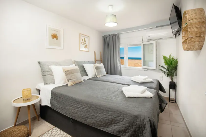 Relaxation in this house with the sound of the sea - Image 1