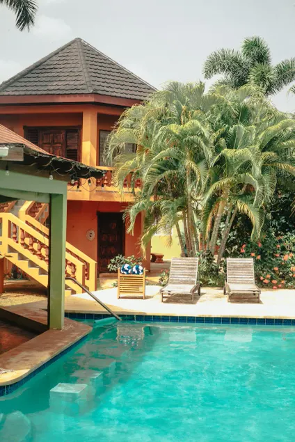 Unique Beachfront 5 bedroom 6ba Private Pool-Boat tours-Astonishing Sunsets! - Image 1