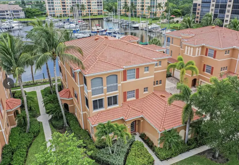 Beautifully appointed 3 bedroom condo with amazing marina views! - Image 1