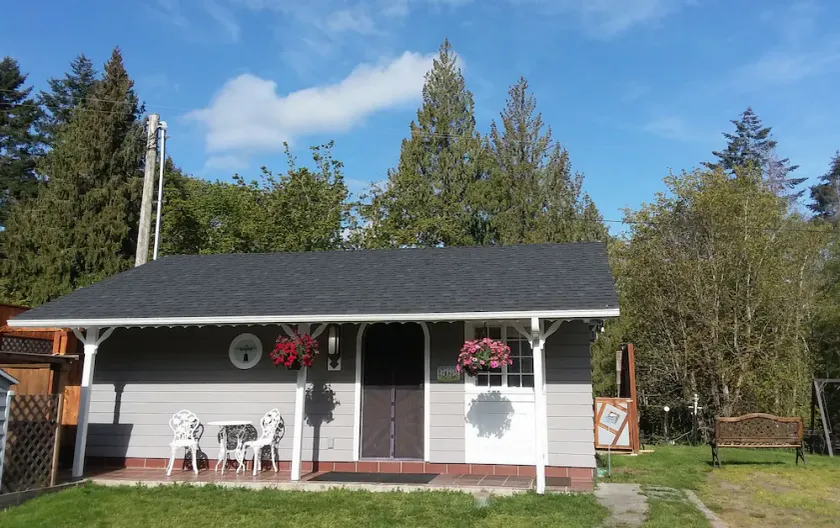 Unser Creekside Cottage liegt nur 1,6 km vom Olympic Discovery Trail entfernt. - Image 1