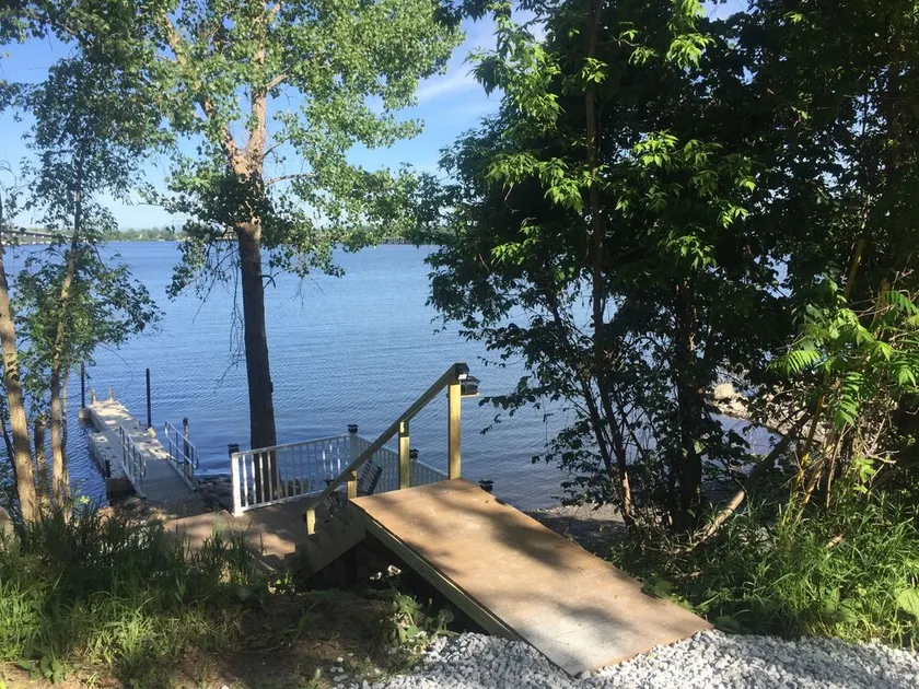 Året rundt Lakeview Cottage med privat dock på Champlain-søen - Image 1