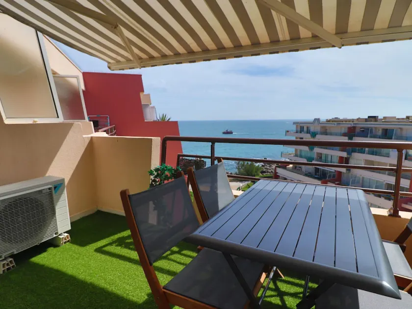 Top floor apartment in Sète for 6 people - Image 1