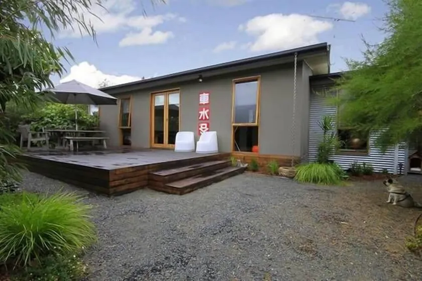Sandy Bay Beach House - 400M to Beach - Image 1