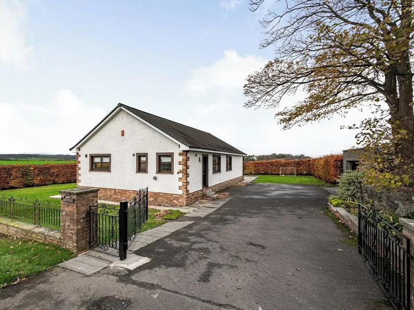 Ideal for exploring the beautiful Ayrshire coast & countryside. - Image 1
