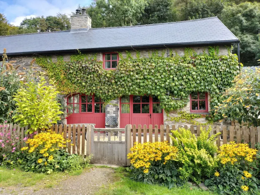 En dejlig tidligere Carriage House, beliggende i naturskønne landlige landskaber - Image 1