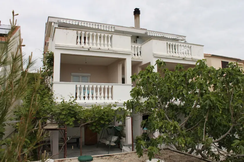 Apartamento para dos personas con terraza y vista al mar Sveti Petar, Biograd (A-6175-c) - Image 1