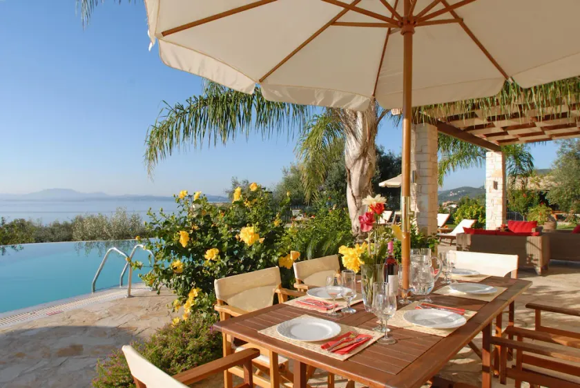 Watchtower House, Family-Friendly Prime Located Built In 1 Ha. Of Olive Groves - Image 1