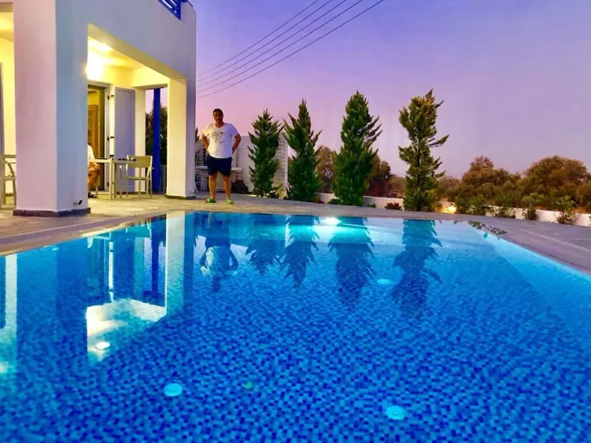 sam29 3-Bed Villa in Monolithos - Image 1