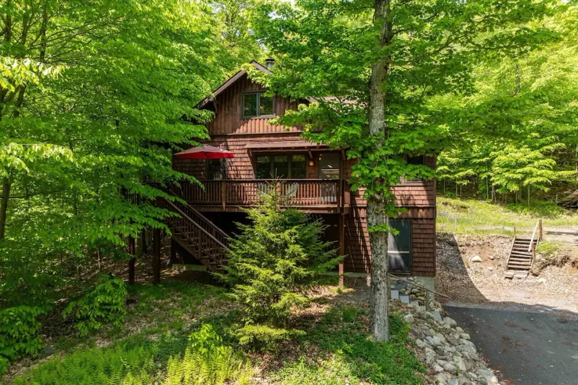 Evergreen Lodge - 4th Lake Hollywood Hill Association - Image 1
