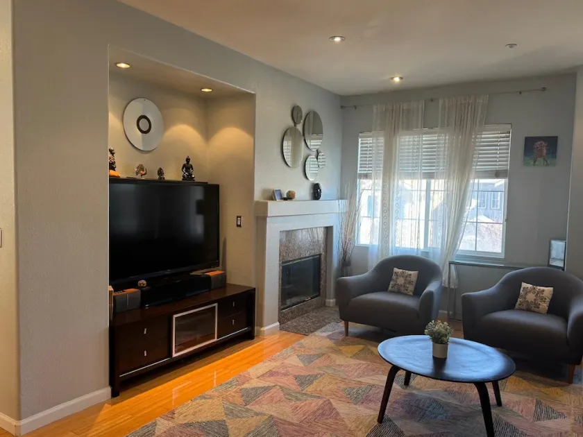 Large and Cozy Home 3BR 2BA Near SF - Image 1