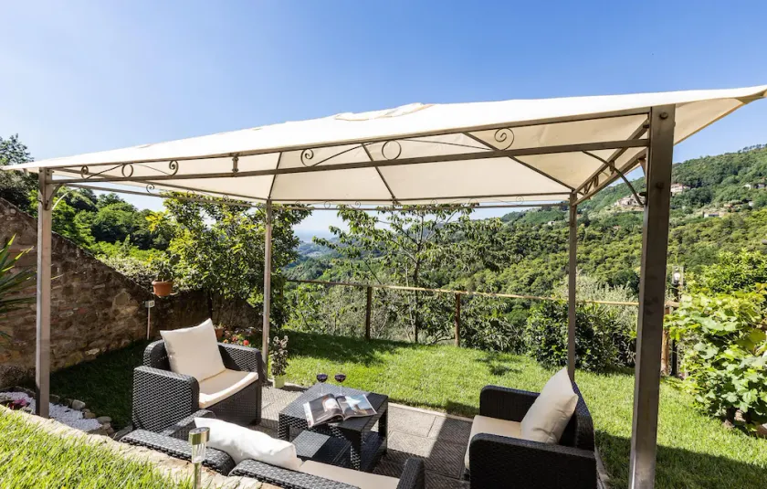 Tuscan Country House In Nature - Image 1