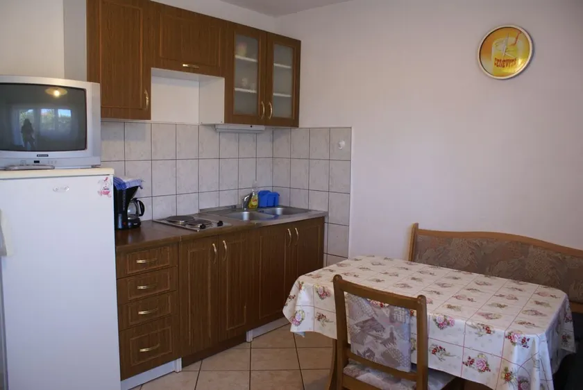 Apartment on the ground floor for 4-5 people with satellite TV - Image 1