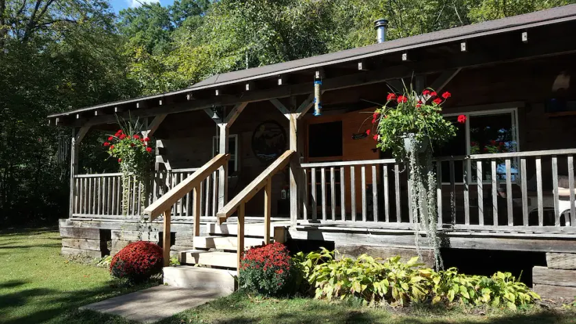 Rustic, small and primitive cabin - Riverview Cabin, LLC - Image 1