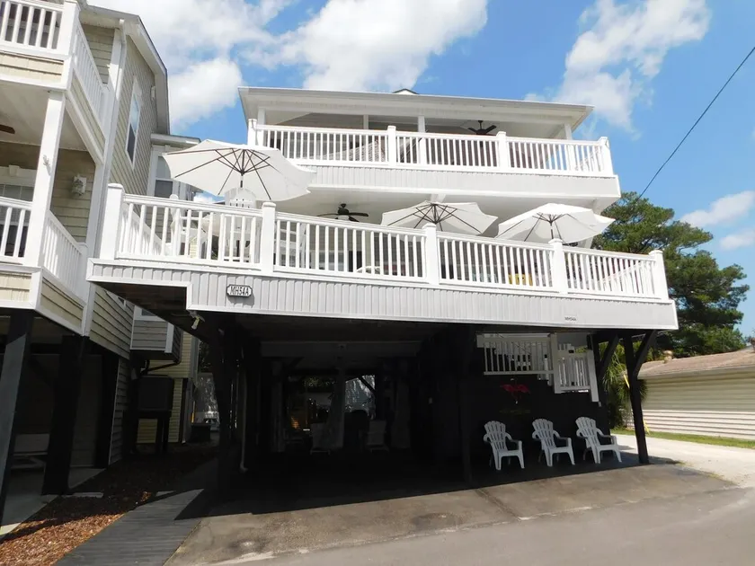 Ocean Lakes Site MH54a, 5 bdrm 3 bath sleeps 13 - Image 1