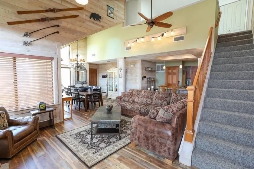 Seven Springs Sunridge 3 Bedrooms Premium Condo, Private Hot Tub! by RedAwning - Image 1