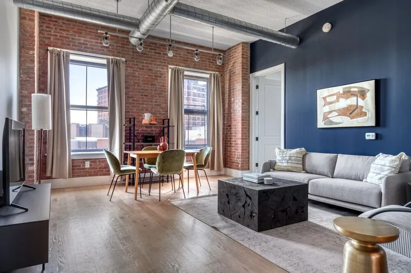 Mod Jersey City 2BR w/ W/D & Doroman, free shuttle to PATH, by Blueground - Image 1