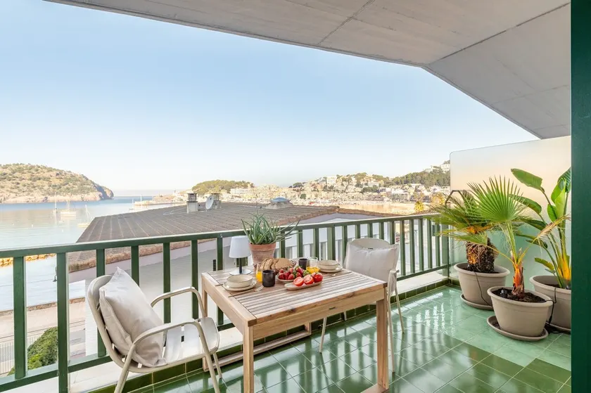 Apartment \"Marsella\" with sea view completely refurbished and modernised, with Wi-Fi - Image 1