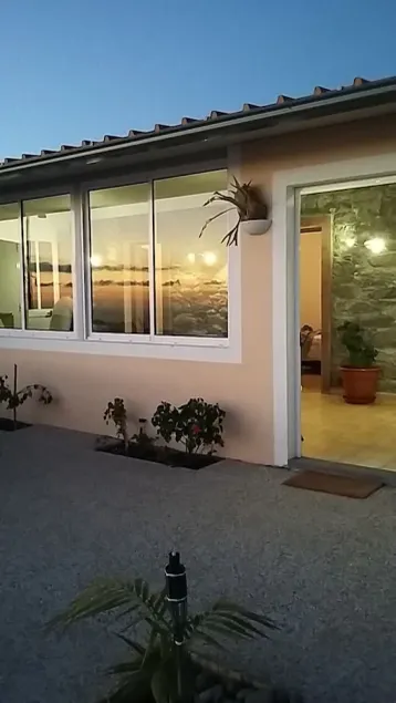 RIBEIRA BRAVA ,maison avec vue inprenable sur l'océan dens un quartier paisible - Image 1