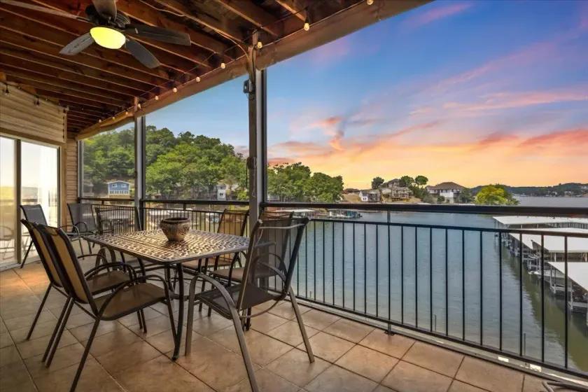 Lakefront 1st-Floor Condo, Screened Patio, Pools & Courts - Image 1