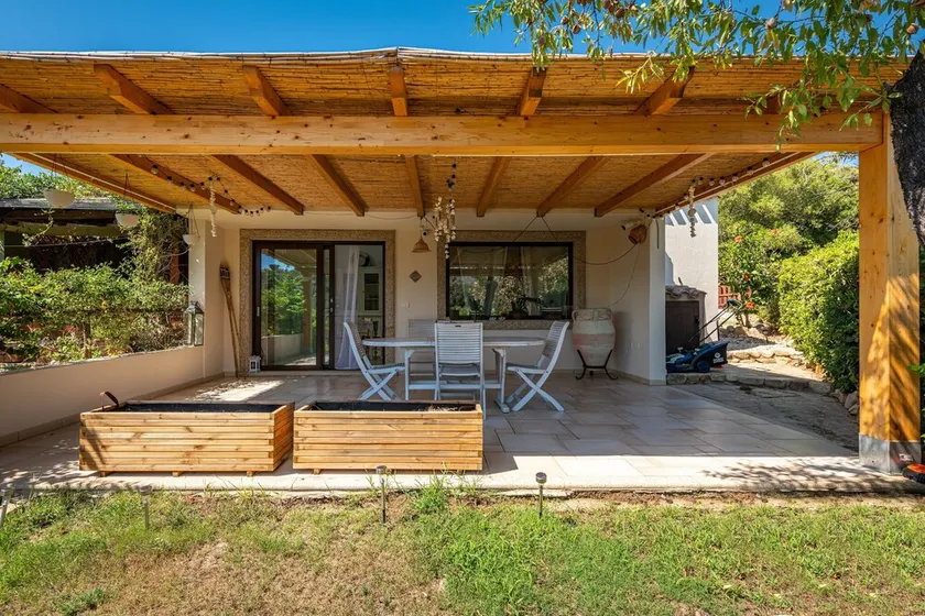 Holiday Home 'Il Bouganville' with Mountain View, Terrace and Wi-Fi - Image 1