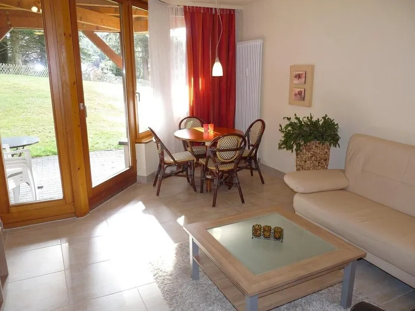 Lovely, quiet 4-star apartment for two - close to village and lake - Wi-Fi - Image 1