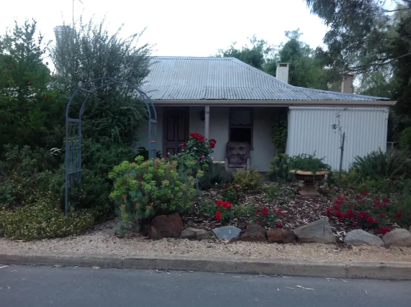 Norma's Place Self Contained Cottage - Image 1
